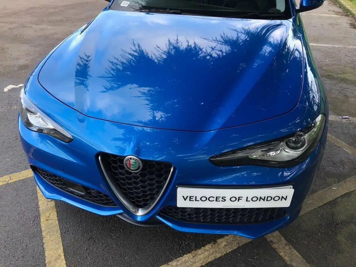 2018-alfa-romeo-giulia-20-veloce-big-21