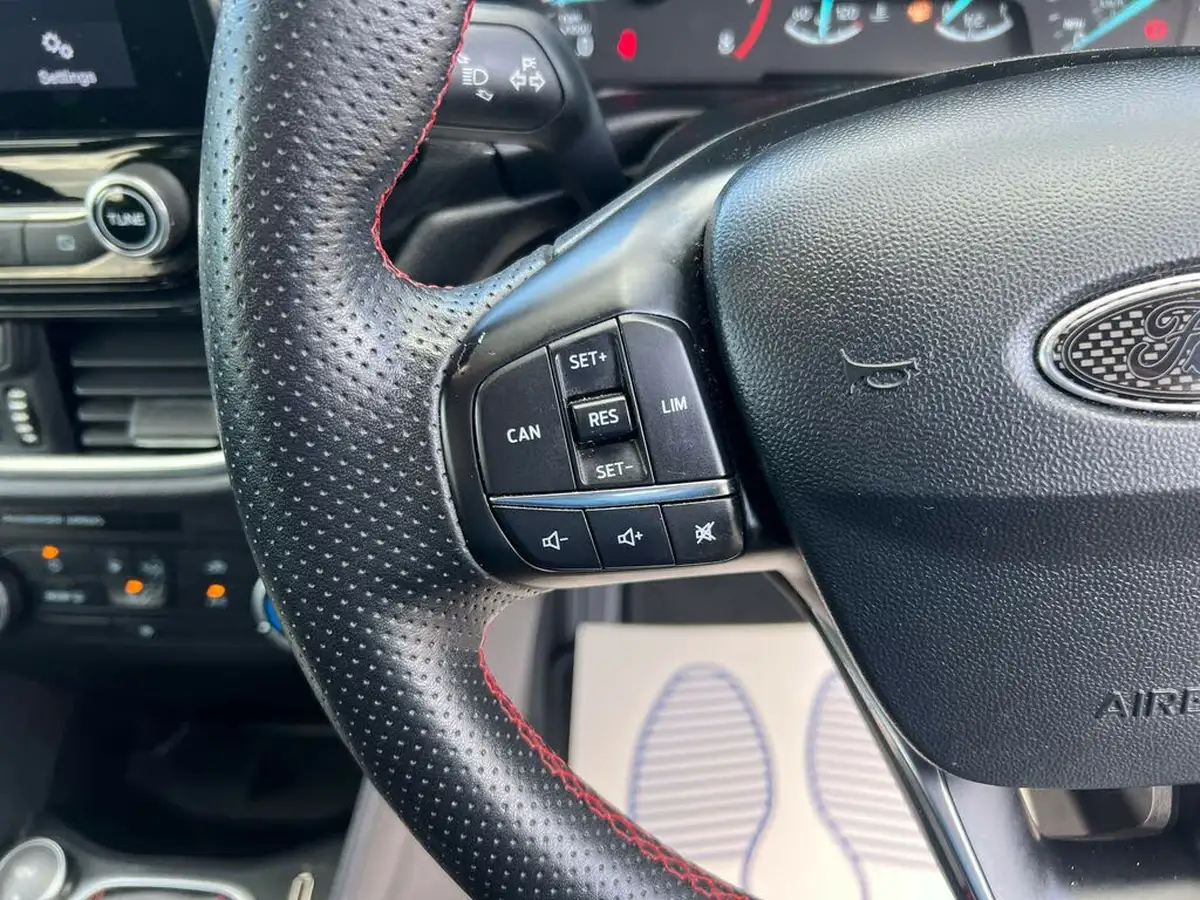2019-ford-fiesta-10t-st-line-125ps-5d-big-14