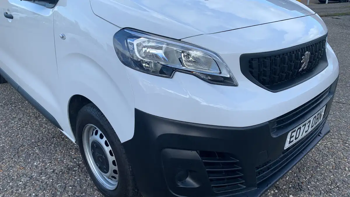 2024-peugeot-expert-20-bluehdi-professional-premium-long-1400-big-46