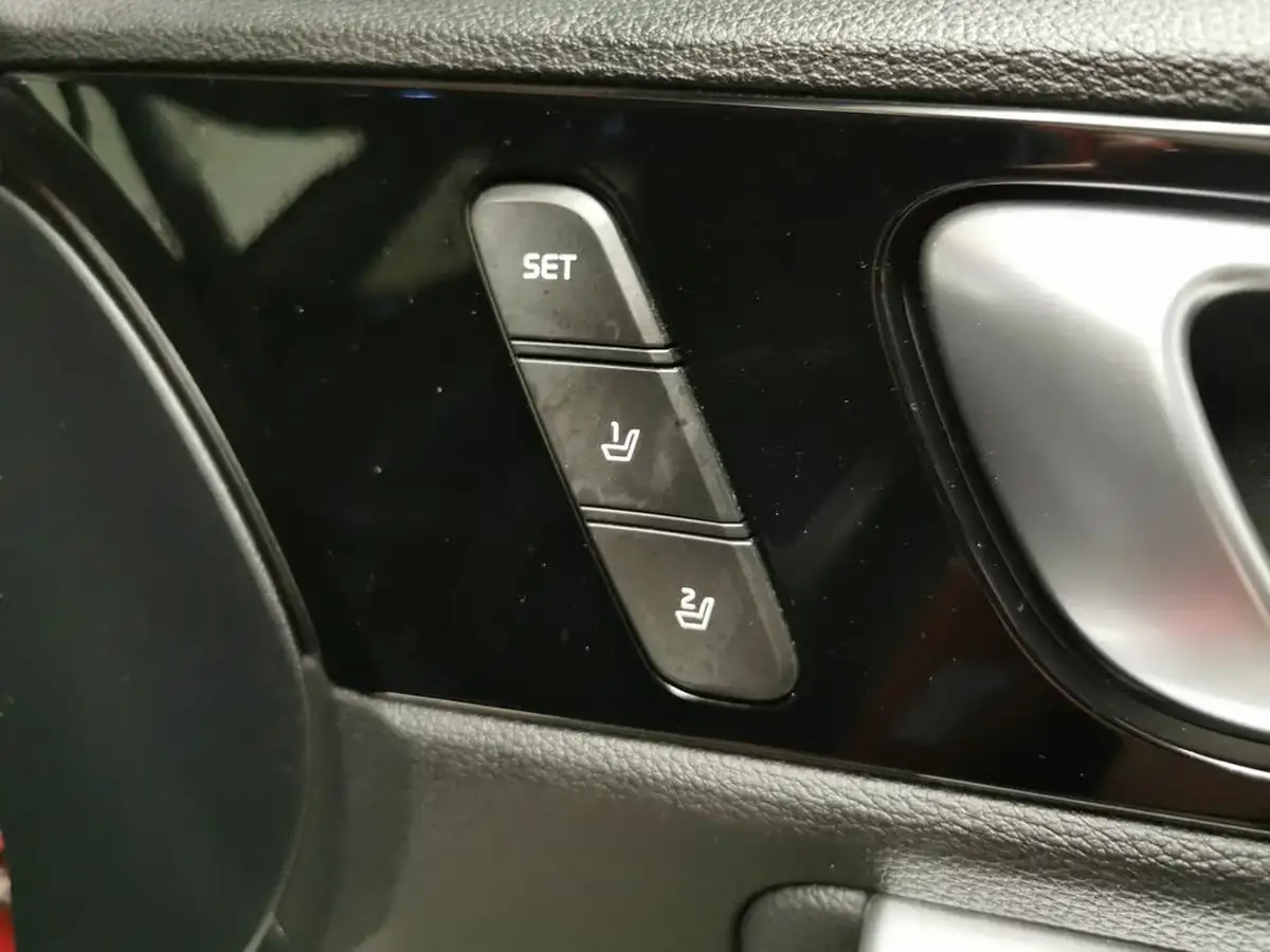 2021-kia-xceed-15-t-gdi-4-big-15