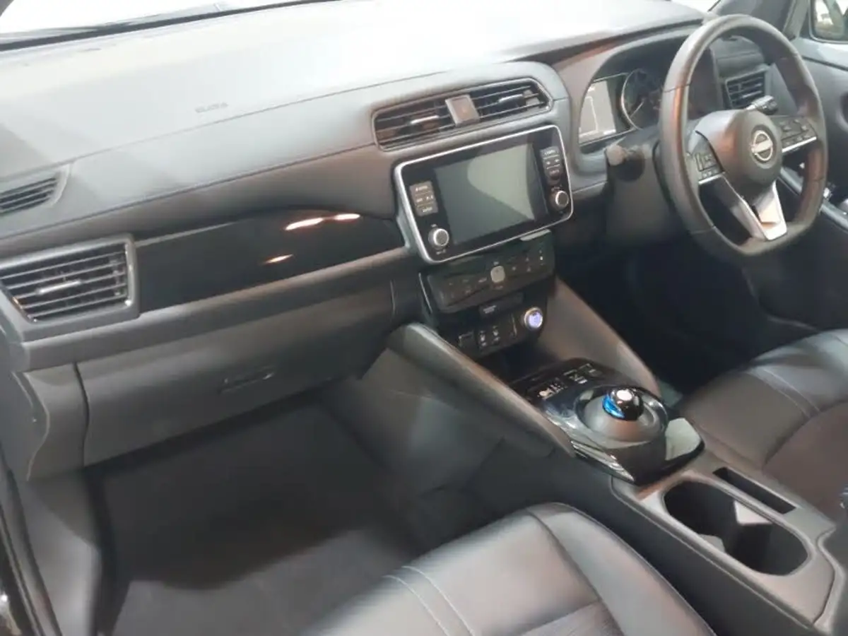 2022-nissan-leaf-e-n-connecta-39kwh-big-4