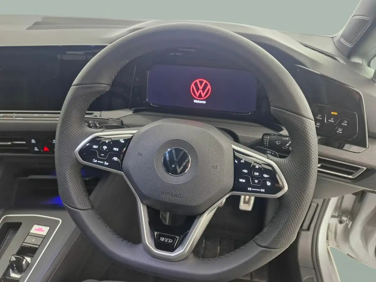 2021-volkswagen-golf-20tdi-gtd-big-9