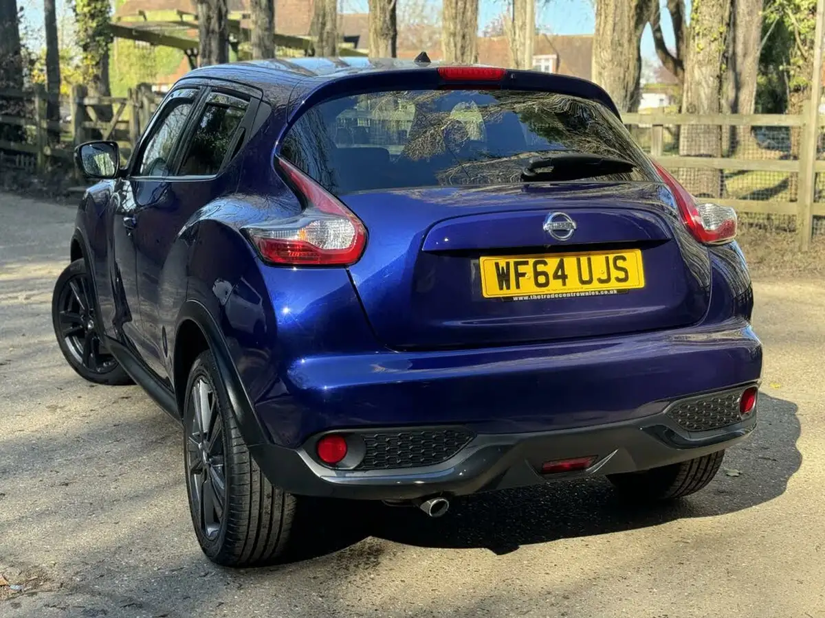 2014-nissan-juke-12-tekna-big-21