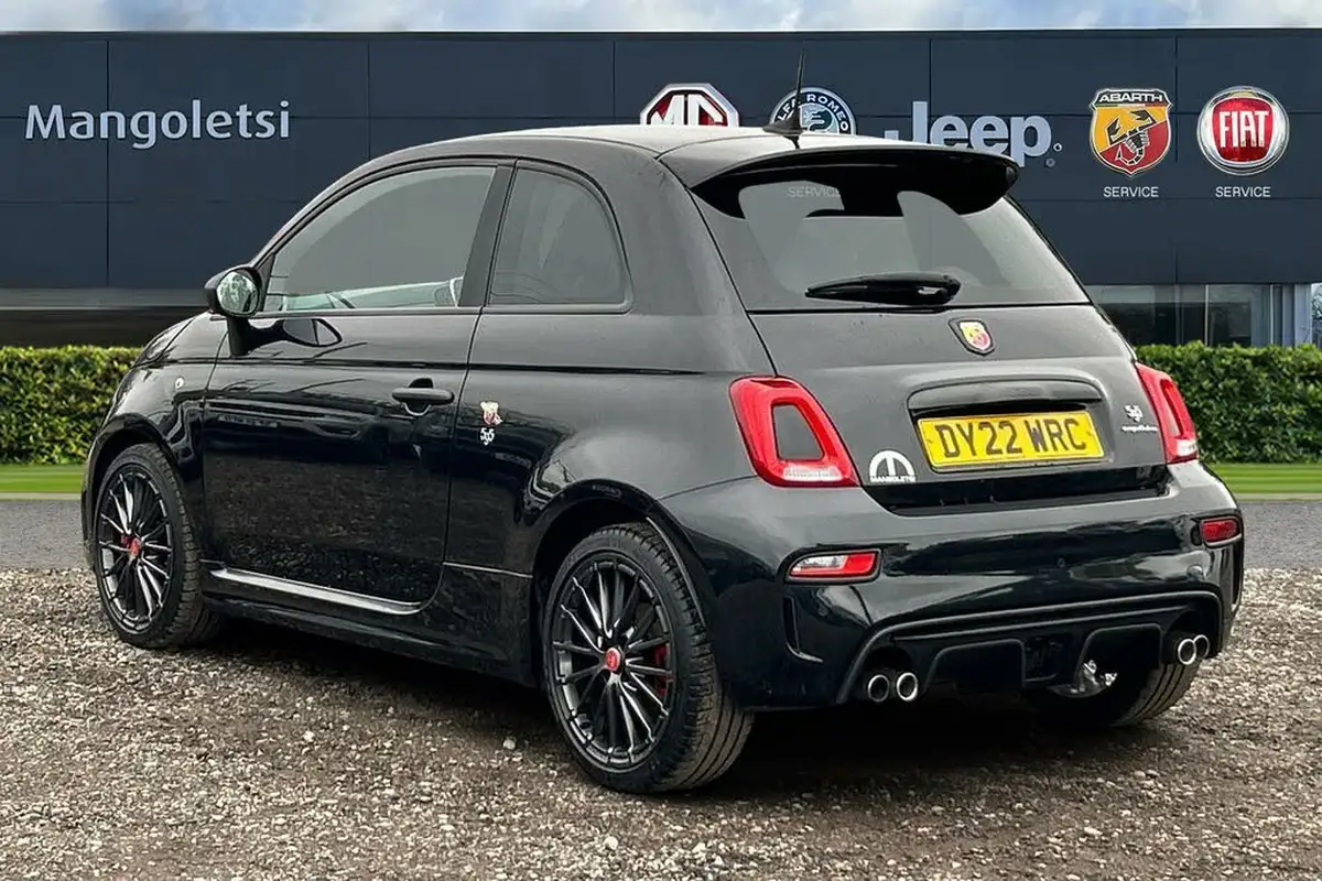 2022-abarth-595-14-tjet-competizione-big-2