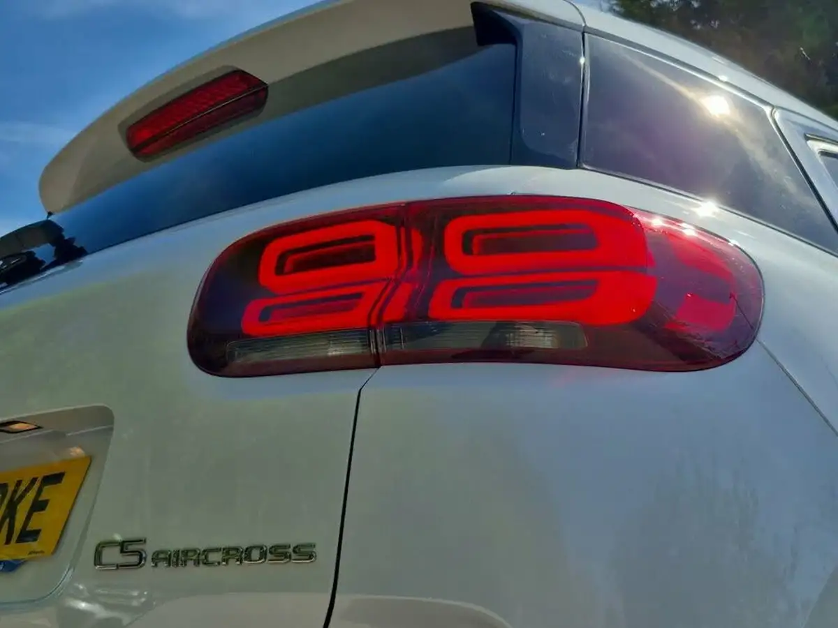 2020-citroen-c5-aircross-12-puretech-flair-big-33