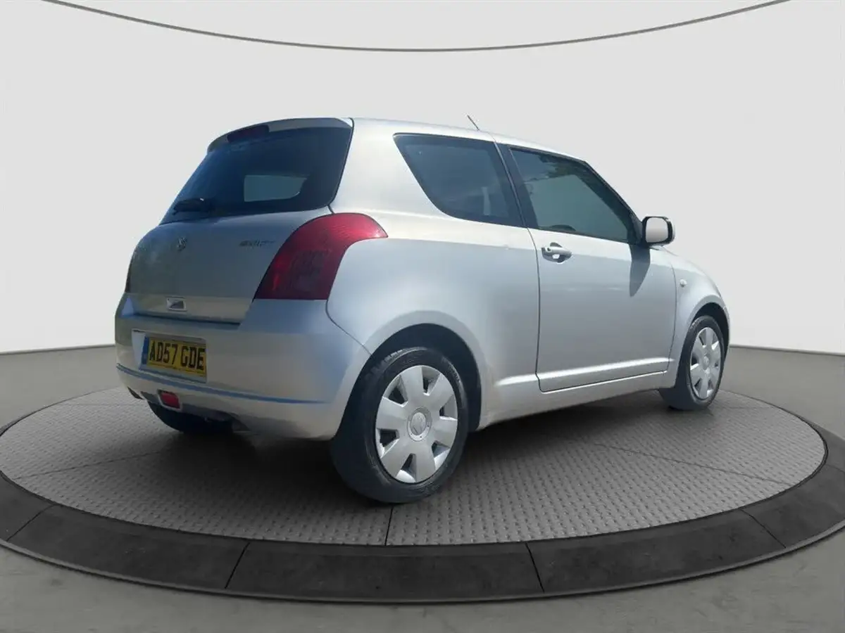2007-suzuki-swift-13-gl-3d-big-10