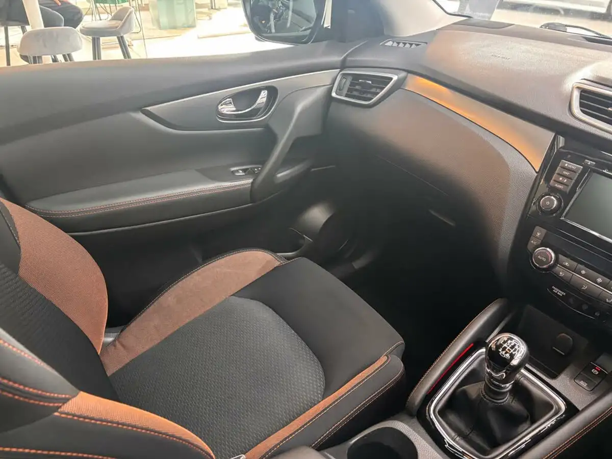 2019-nissan-qashqai-13-dig-t-n-motion-160ps-big-39