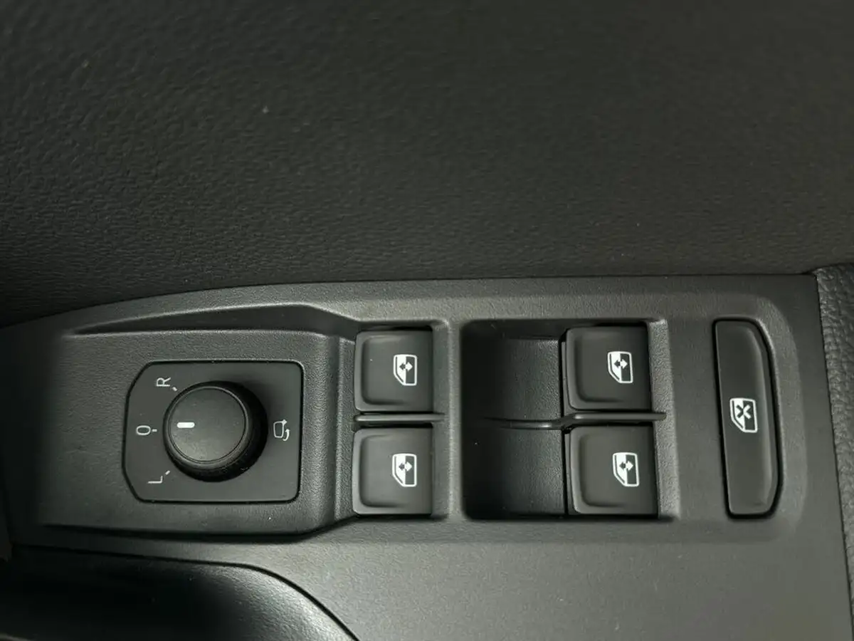 2025-seat-ibiza-10-tsi-fr-sport-115ps-big-17