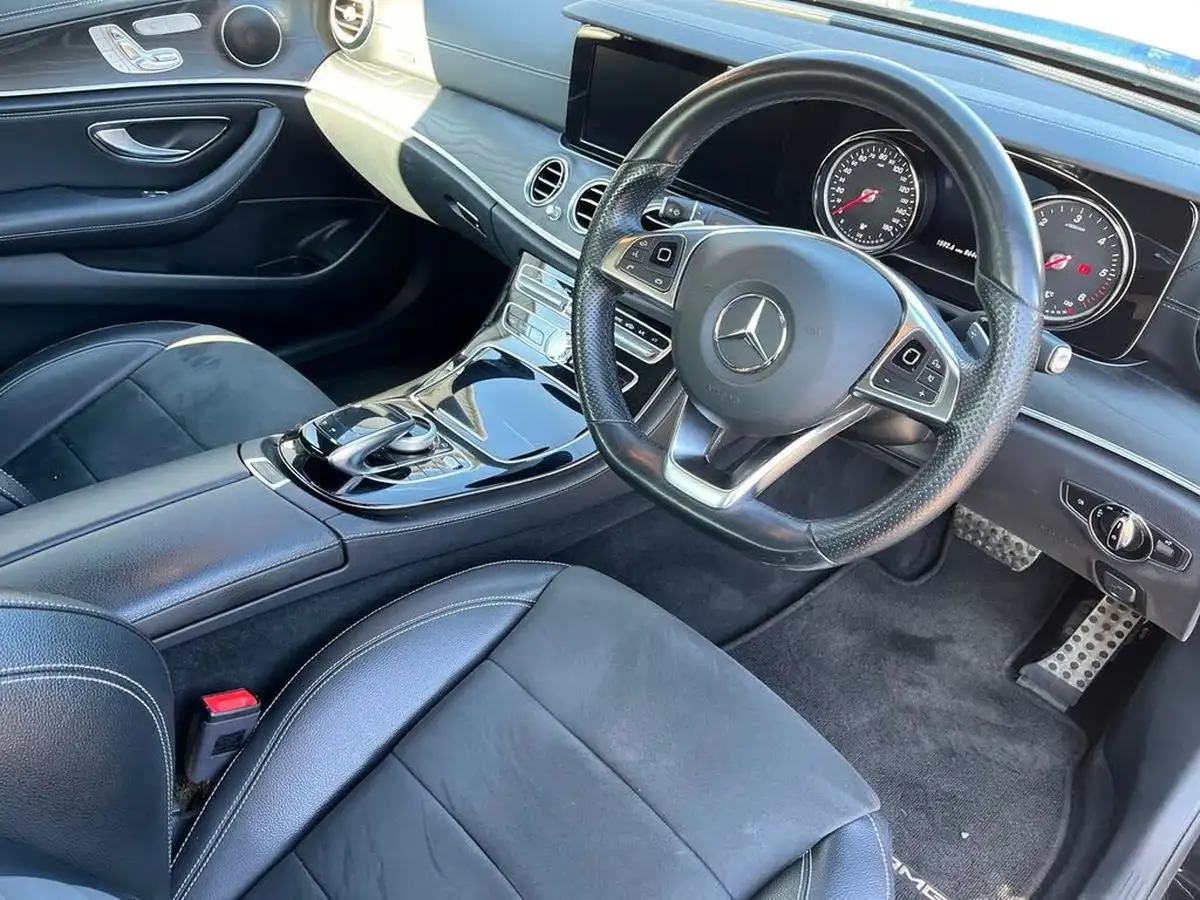 2018-mercedes-benz-e-class-20d-e220d-amg-line-premiumss-saloon-4d-big-4