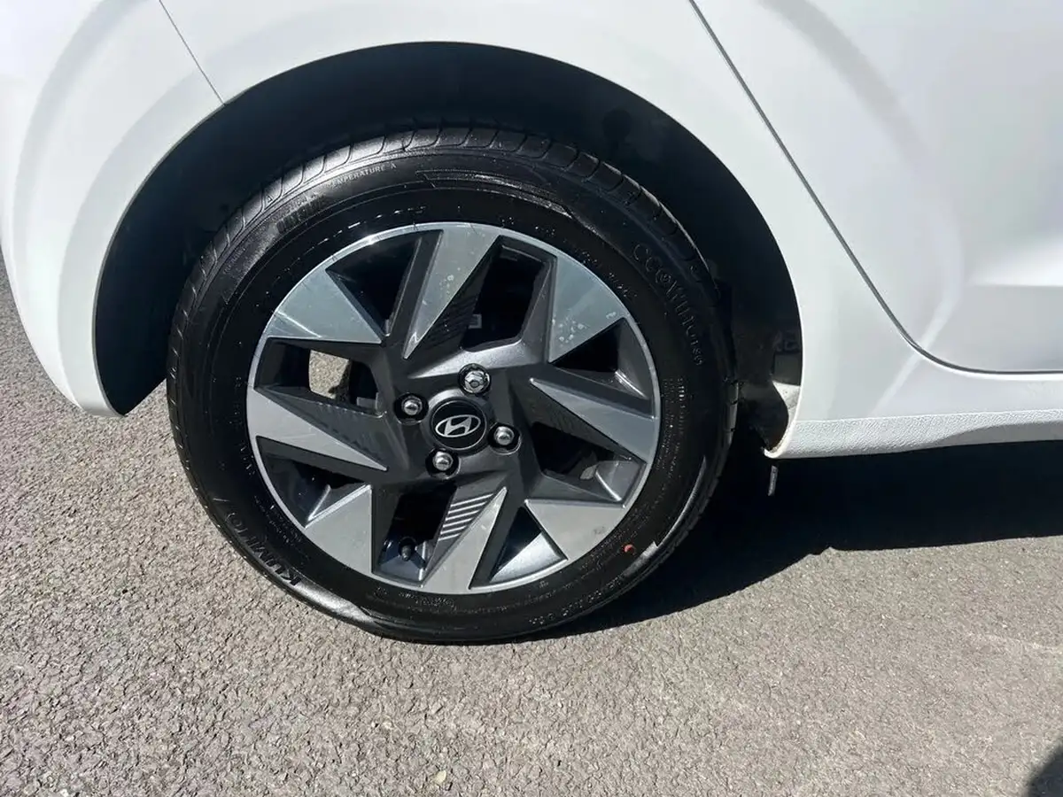 2024-hyundai-i10-10-advance-63ps-auto-big-24