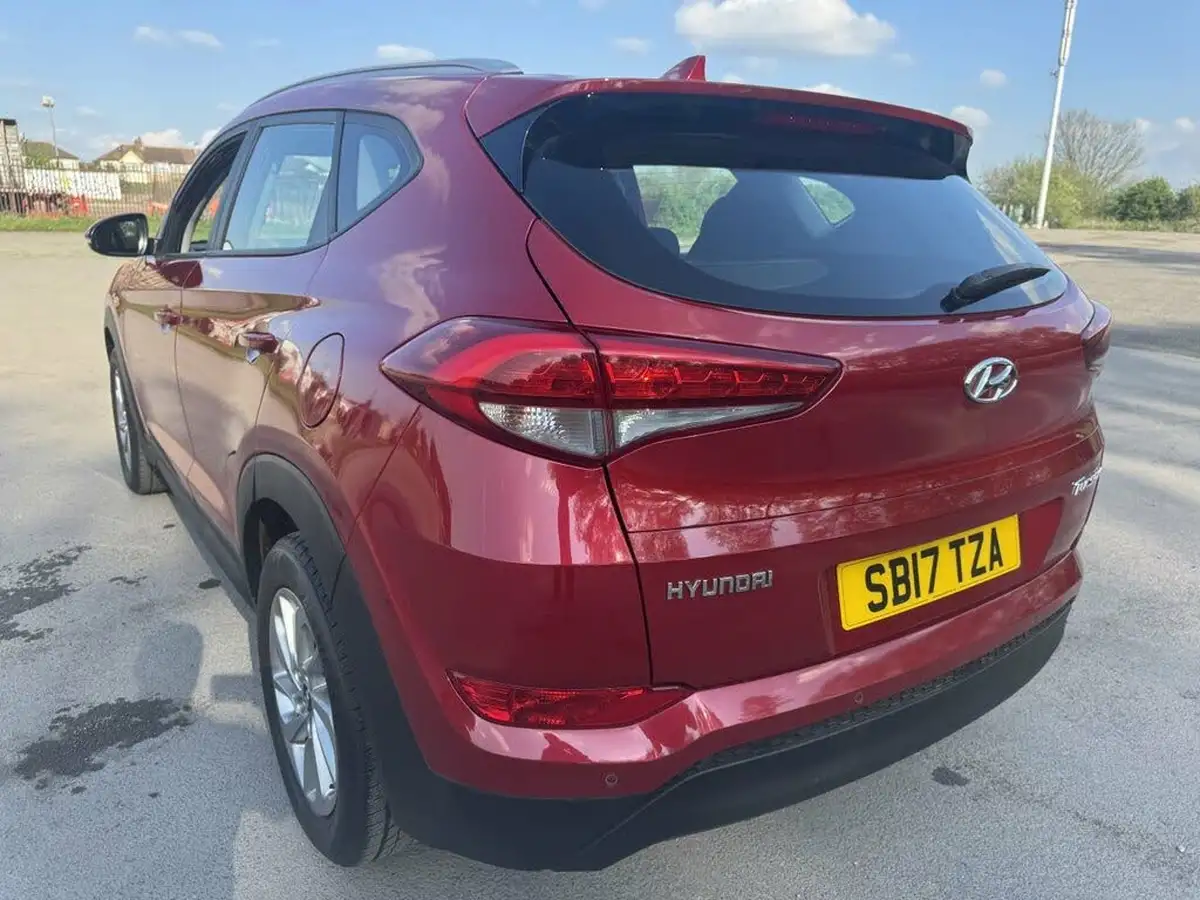 2017-hyundai-tucson-17crdi-blue-drive-se-141ps-dct-big-33