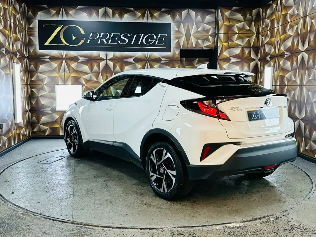 2022-toyota-c-hr-18-vvt-i-design-big-16