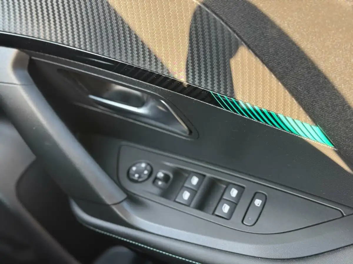 2021-peugeot-2008-suv-12-puretech-gt-eat8-big-42