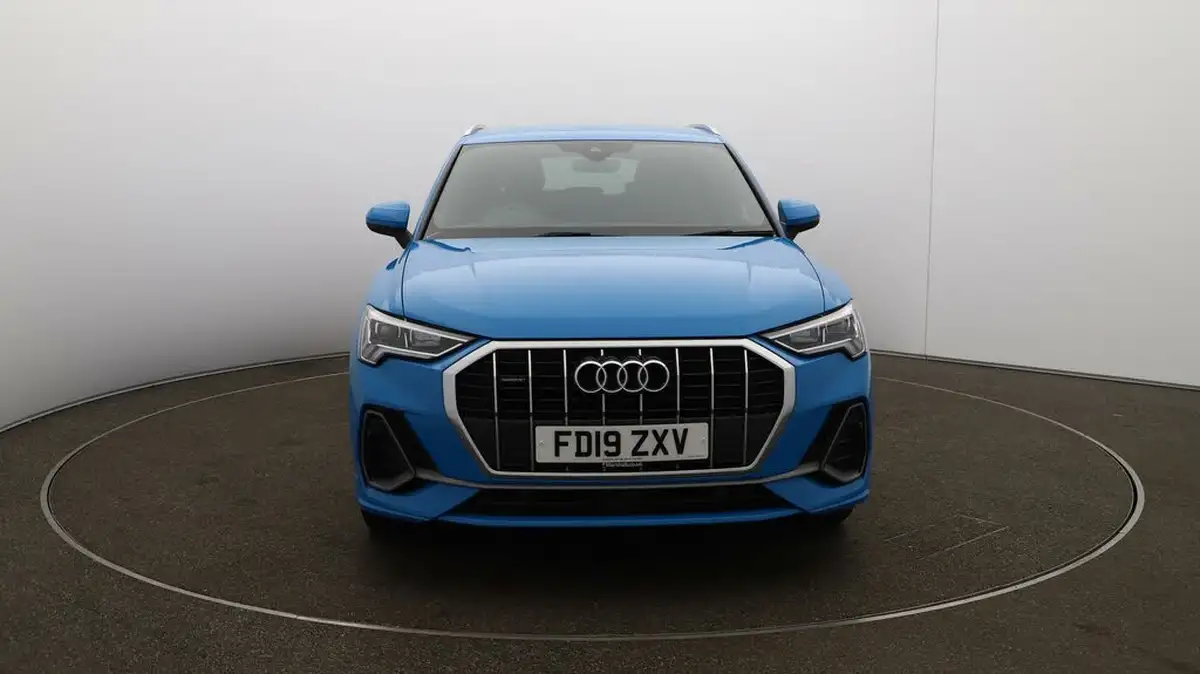 2019-audi-q3-20-40-tfsi-s-line-big-2