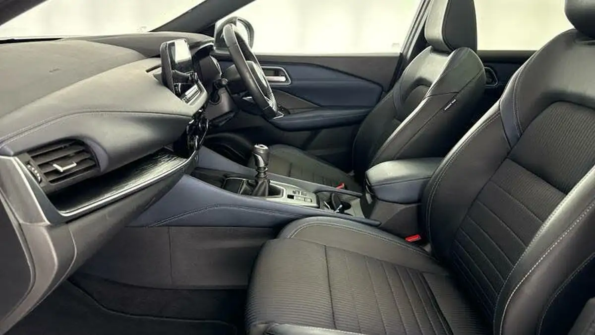 2022-nissan-qashqai-13-dig-t-tekna-140ps-big-41