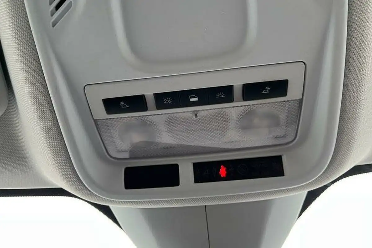 2019-vauxhall-grandland-x-12-sport-nav-auto-big-30