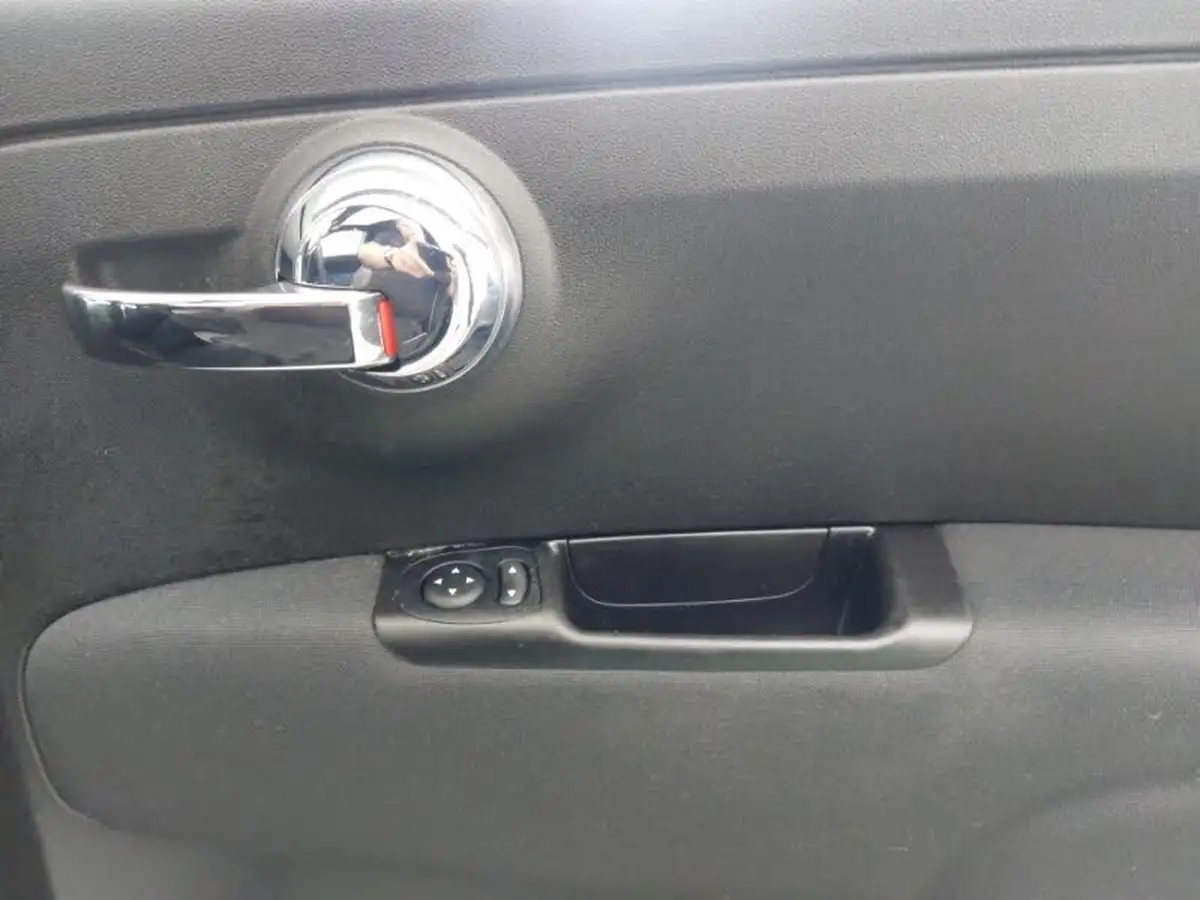 2021-fiat-500-10-lounge-big-15