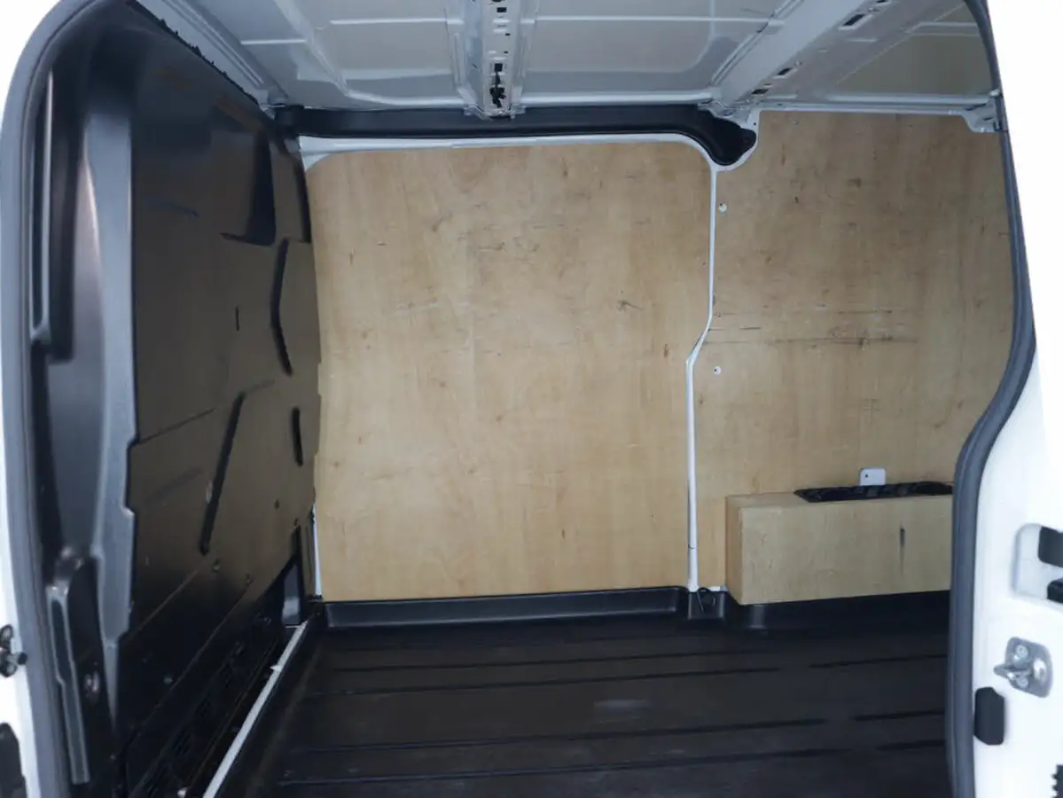 2022-ford-transit-custom-20tdci-300-l1h1-limited-130pseu6d-panel-van-big-40