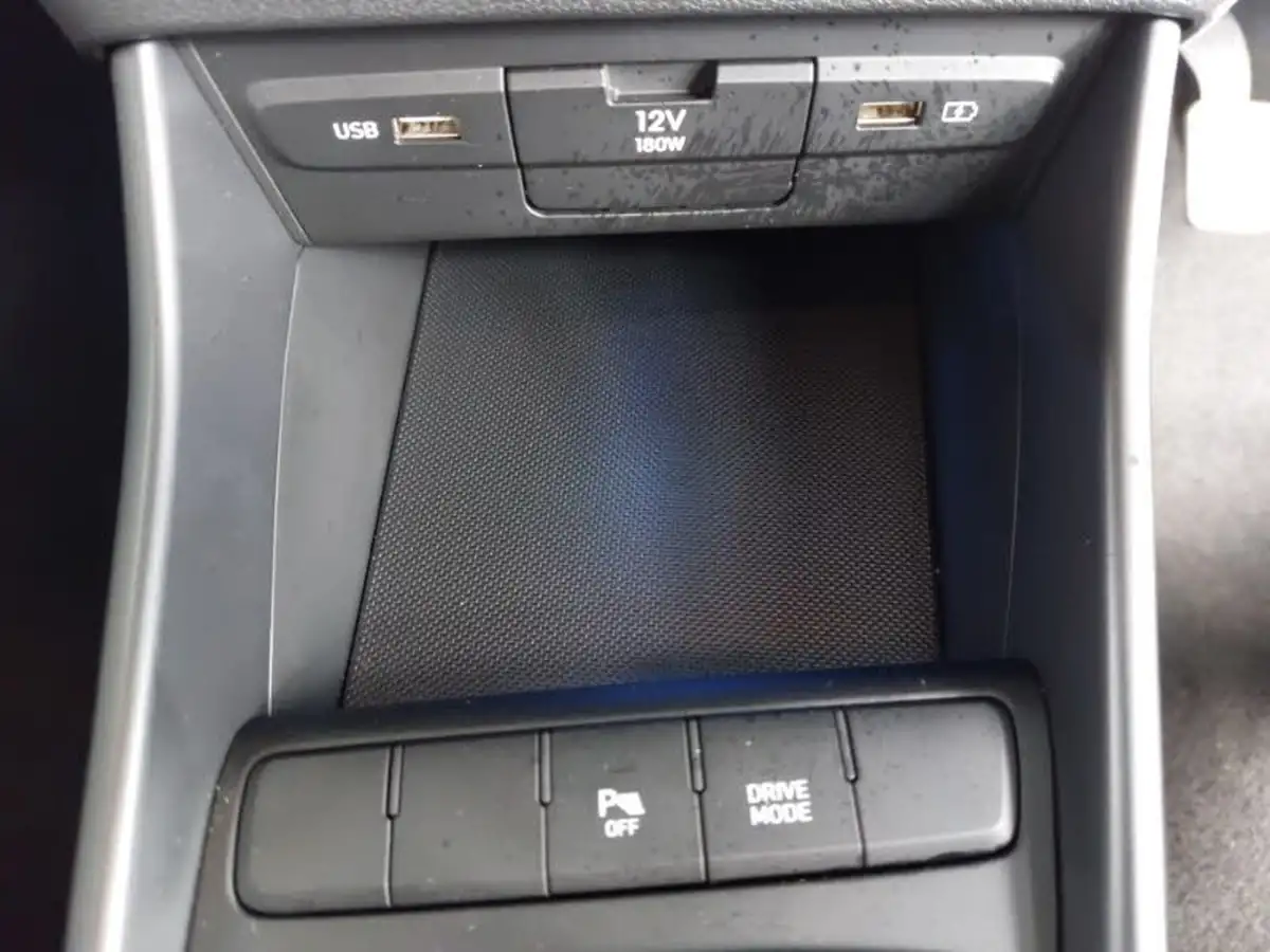 2022-hyundai-bayon-10-t-gdi-se-connect-big-13
