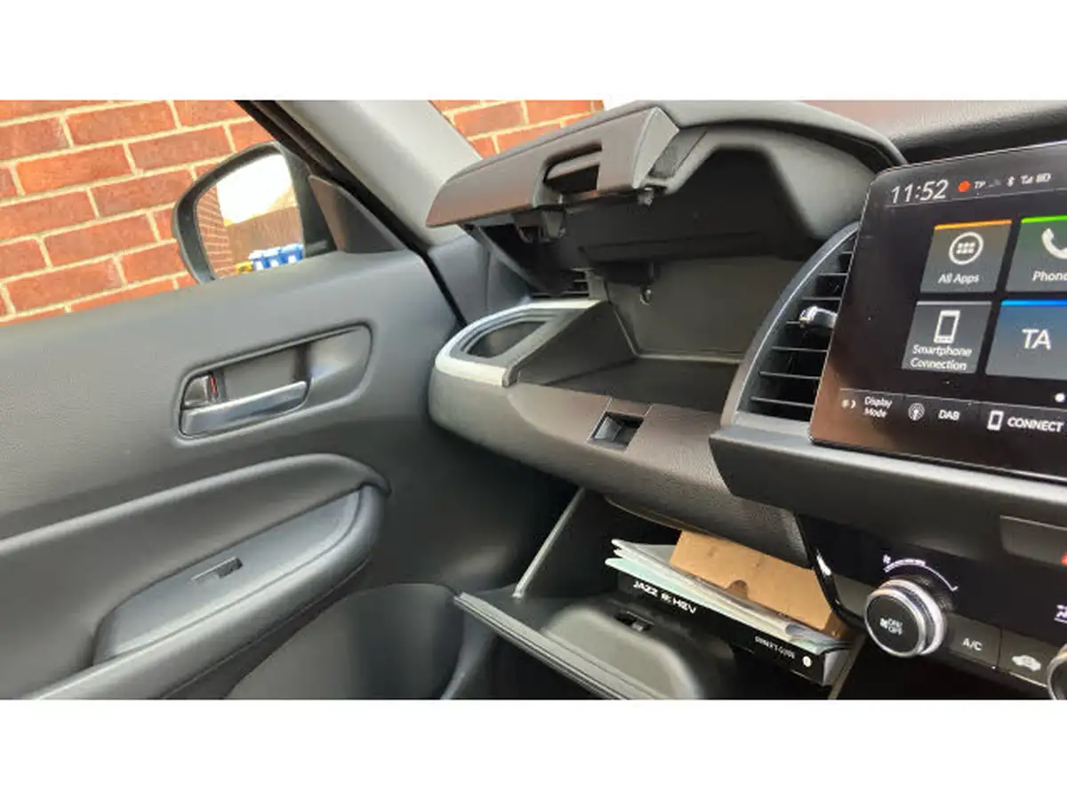 2022-honda-jazz-15-i-mmd-sr-109ps-big-29