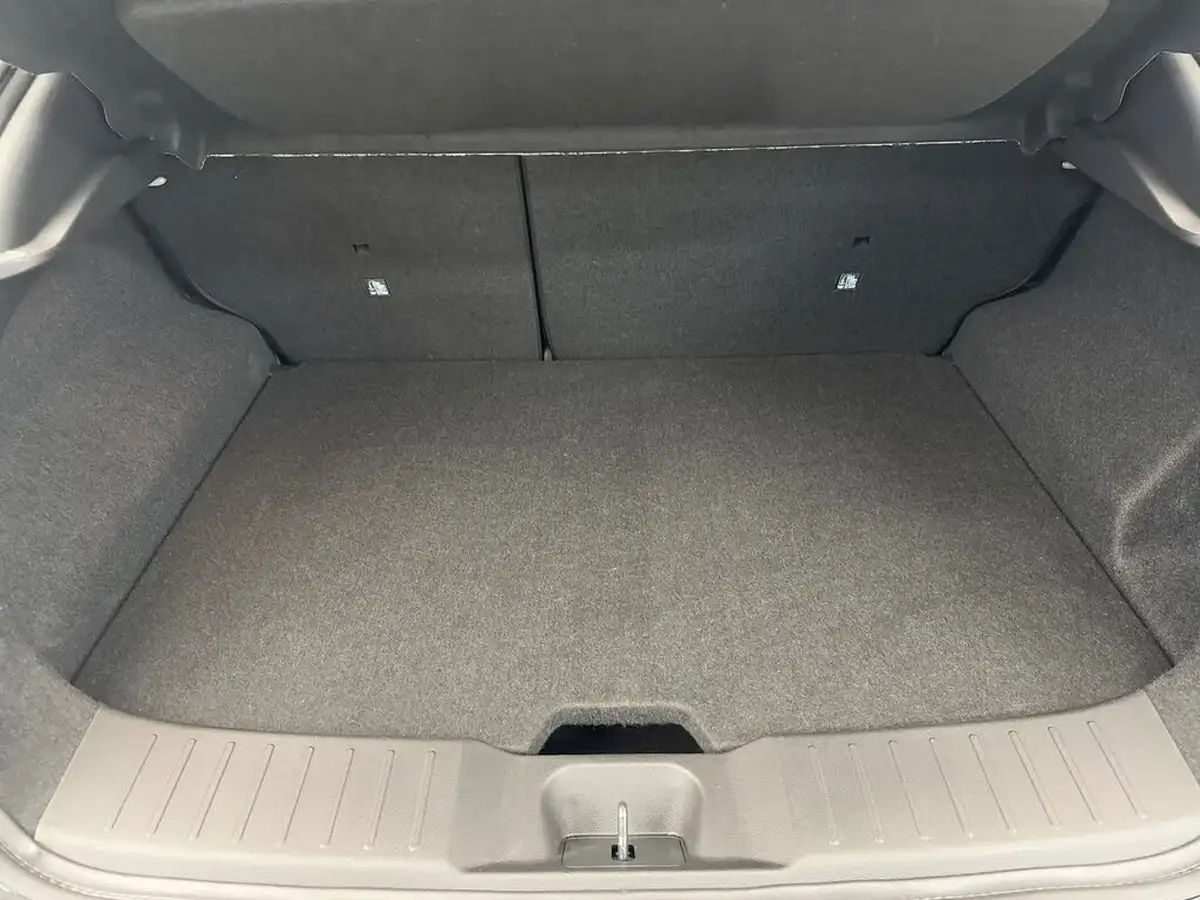2024-nissan-juke-16-hybrid-n-connecta-big-10