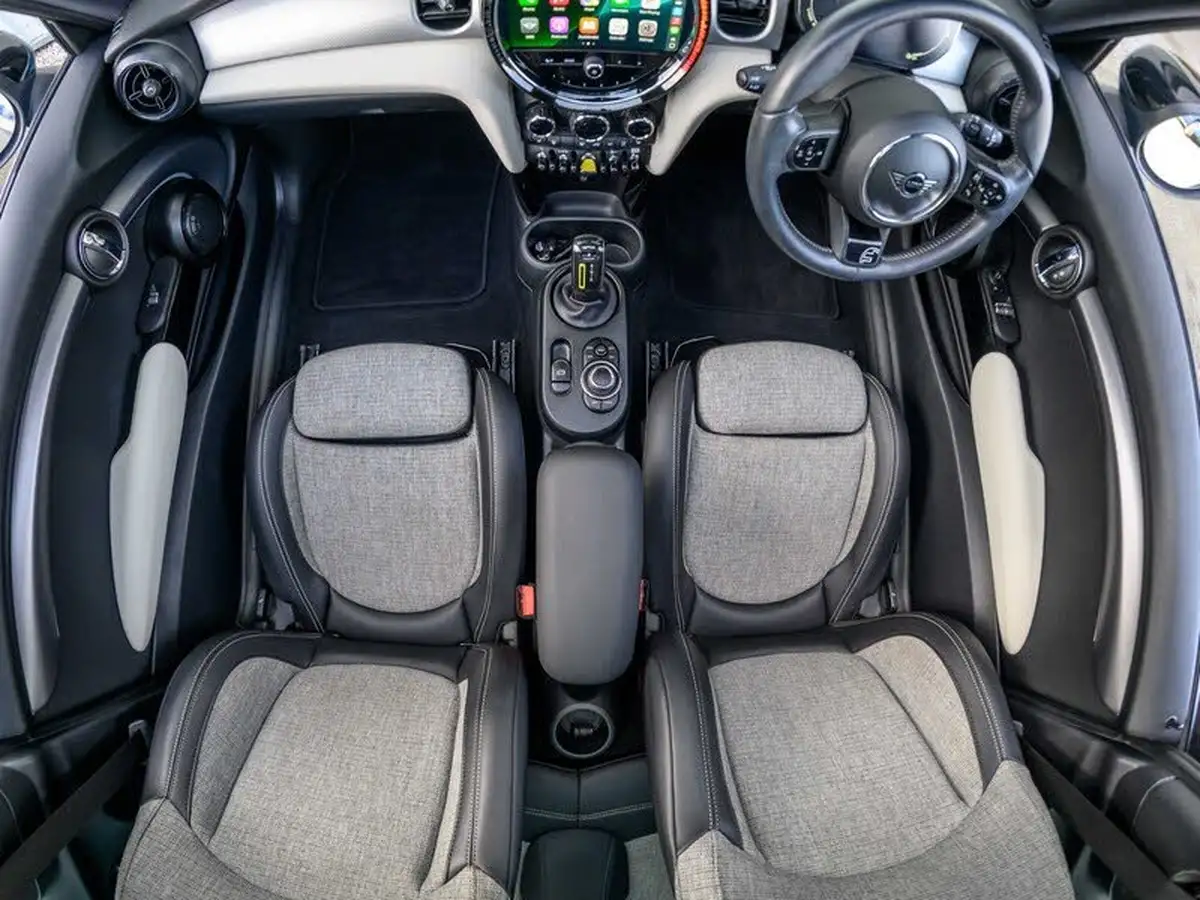 2021-mini-cooper-e-cooper-s-collection-edition-big-34