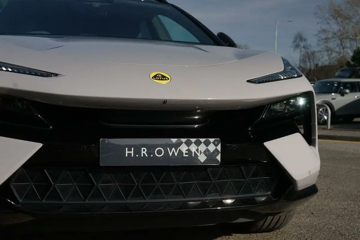 2023-lotus-eletre-e-s-big-9