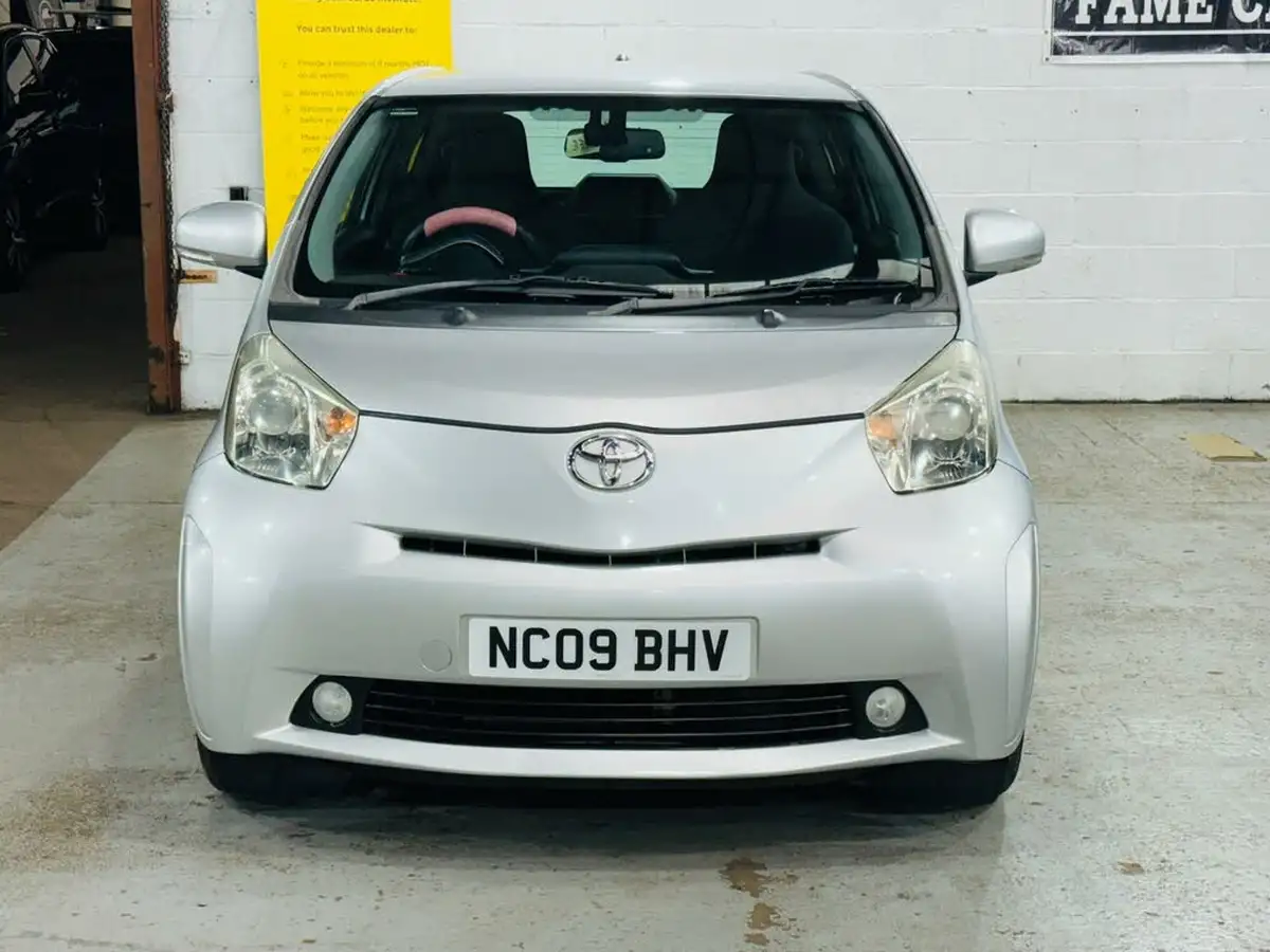 2009-toyota-iq-10-2-multidrive-big-1