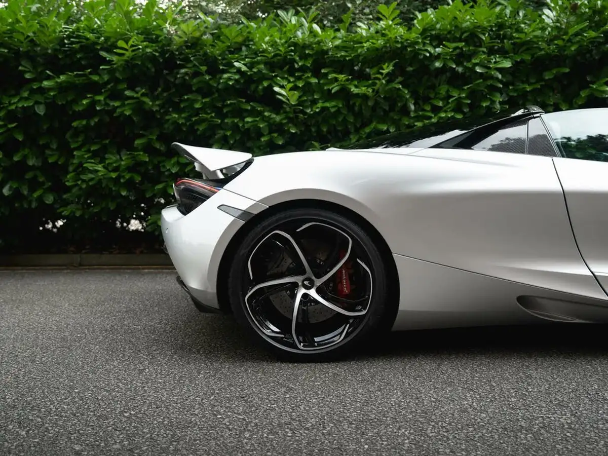 2020-mclaren-720s-40-720bhp-coupe-dct-big-37