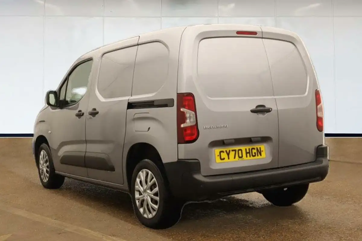 2021-citroen-berlingo-15bluehdi-1000-enterprise-130pseu6dt-e-ss-panel-eat8-big-3
