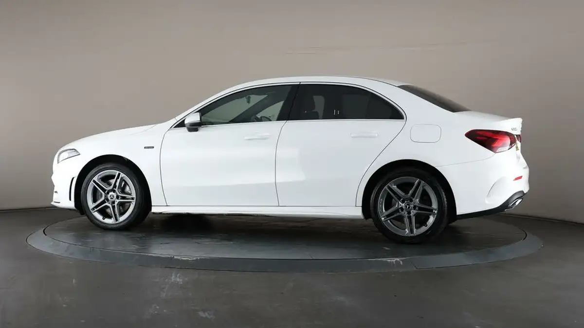 2021-mercedes-benz-a-class-13-a250e-amg-line-saloon-4d-big-29