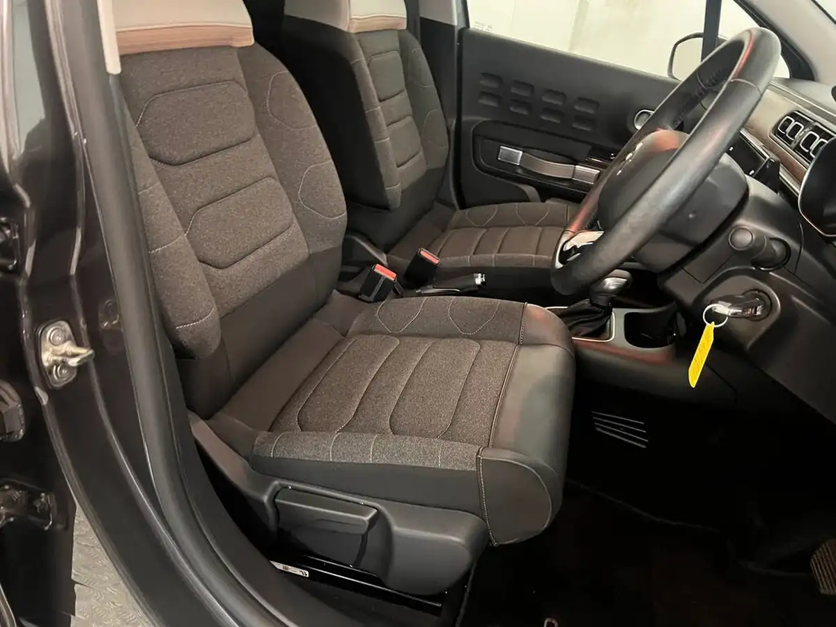 2020-citroen-c3-12-puretech-flair-plus-110ps-eat6-big-12