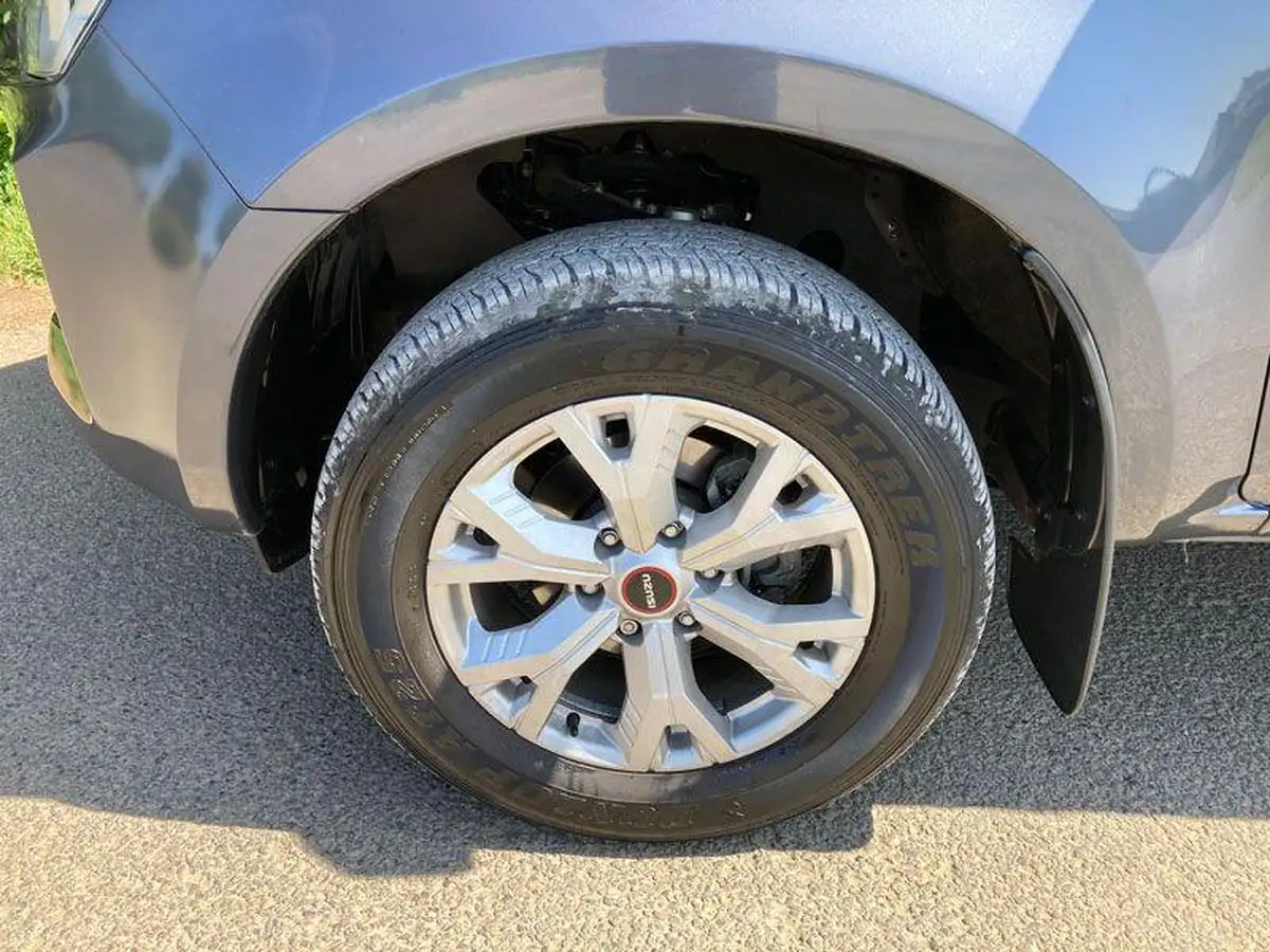2024-isuzu-d-max-19td-dl20-double-auto-big-10