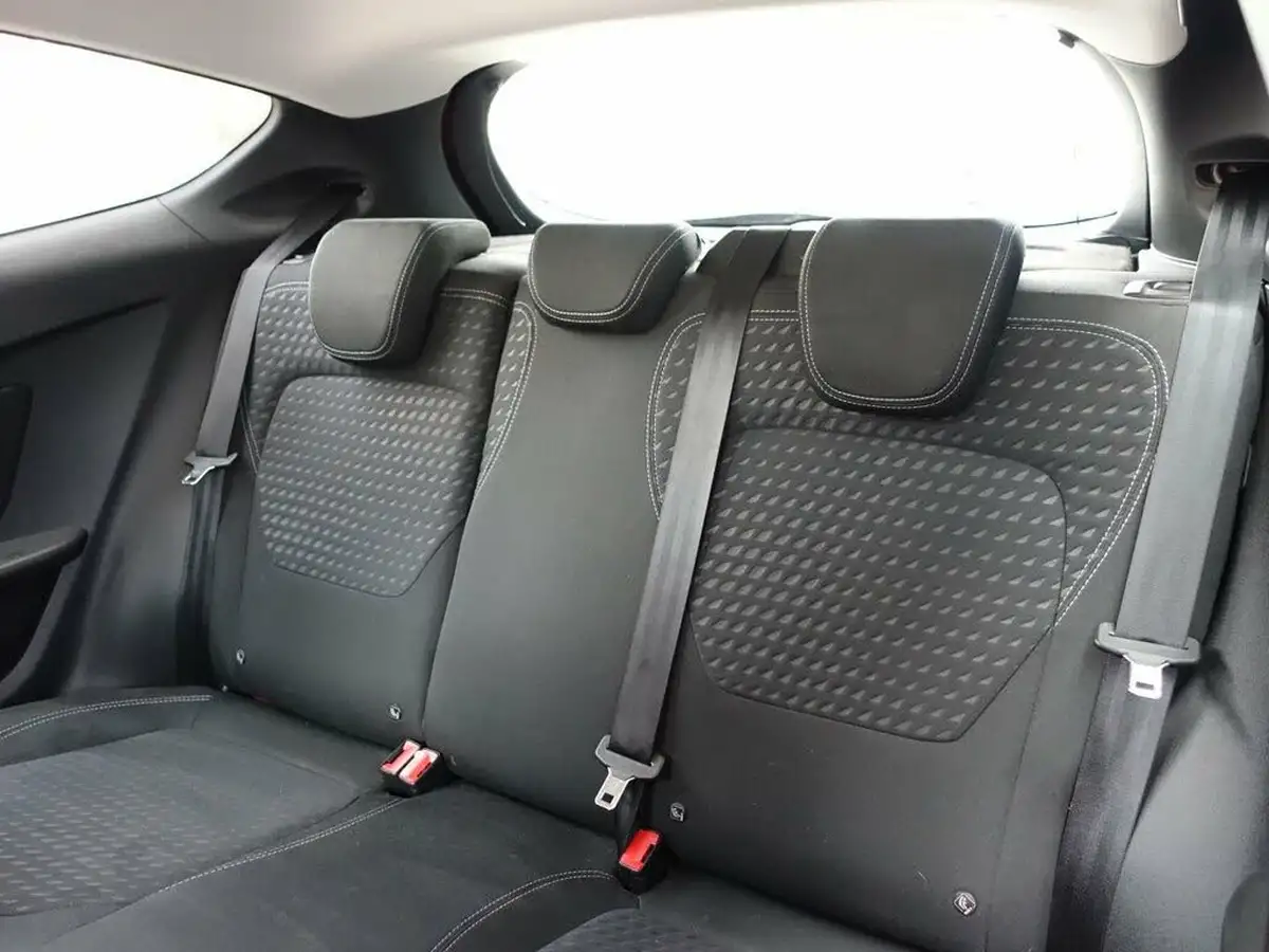 2017-ford-fiesta-10t-zetec-100ps-ecoboost-ss-3d-big-12