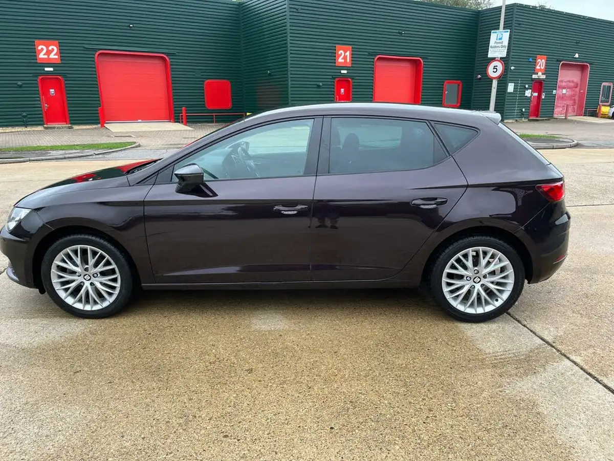 2017-seat-leon-16tdi-se-dynamic-technology-hatchback-dsg-big-7