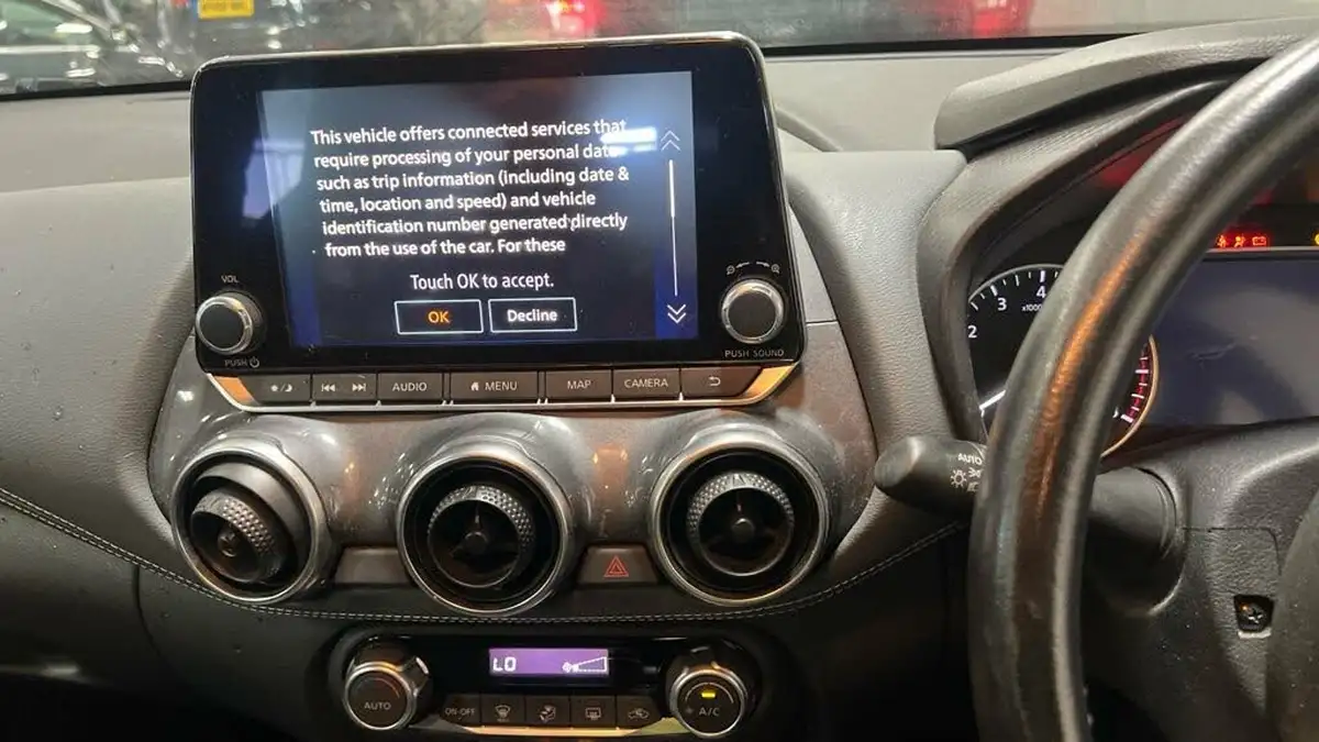2021-nissan-juke-10-dig-t-n-connecta-big-8
