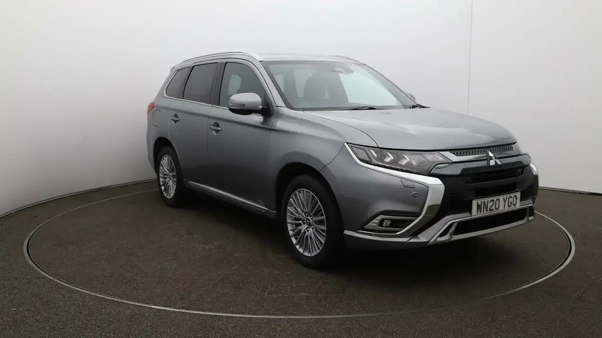 2020-mitsubishi-outlander-24-exceed-phev-big-33