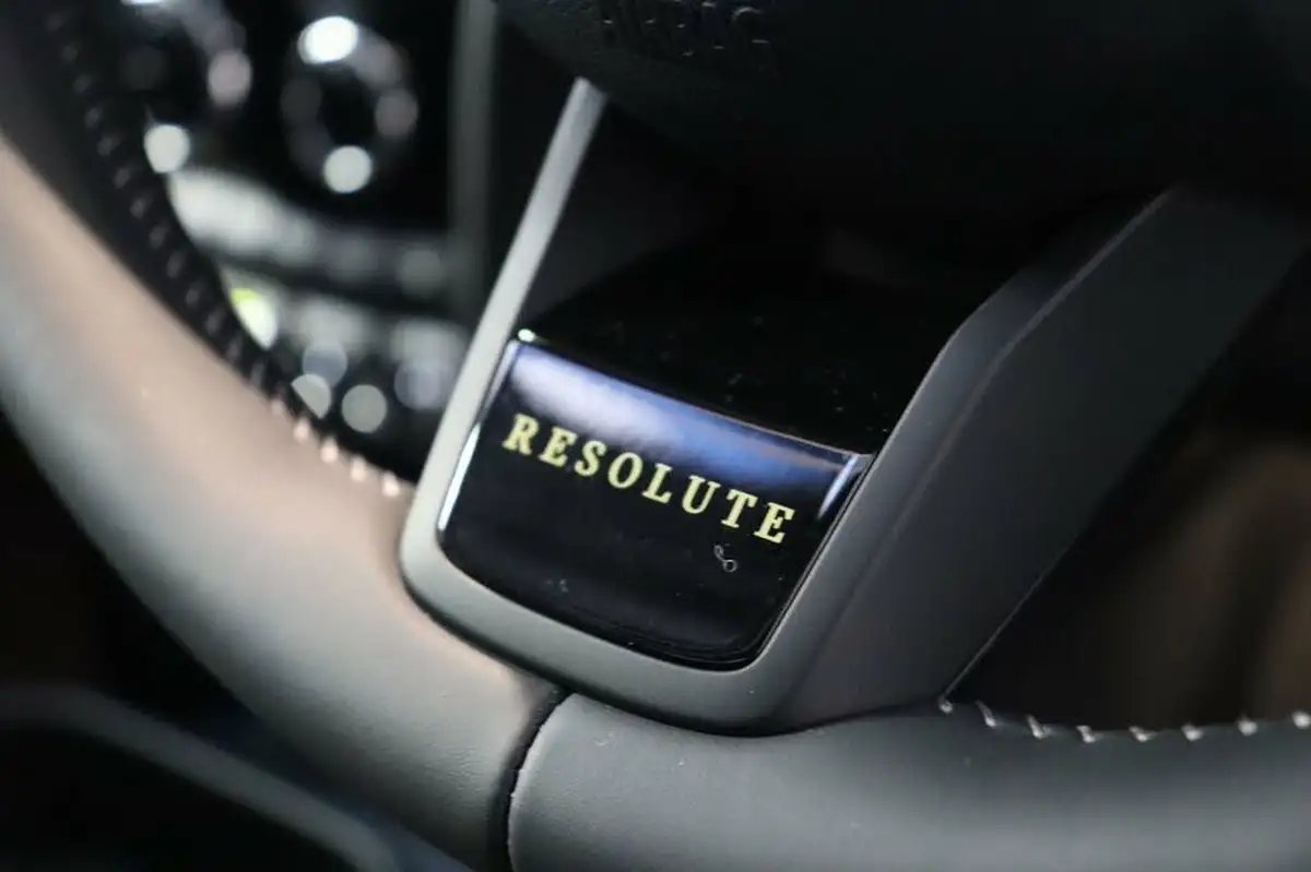 2023-mini-cooper-e-cooper-s-resolute-edition-big-16
