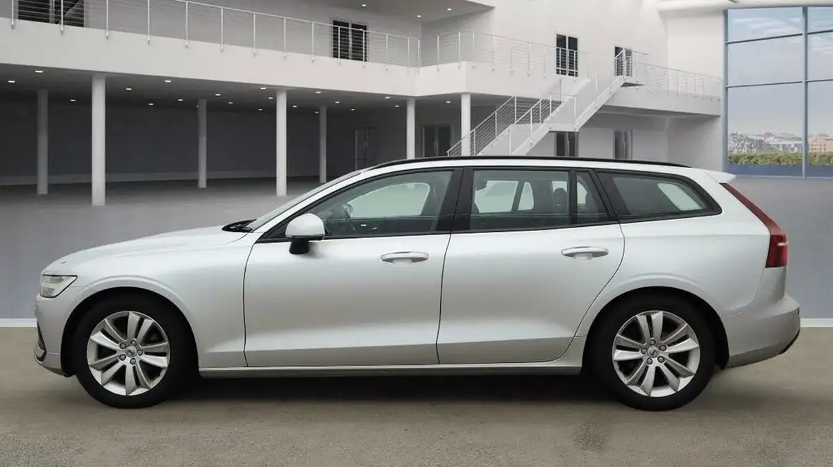 2018-volvo-v60-20td-d3-momentum-big-8