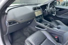 2019-jaguar-f-pace-30td-300-sport-small-33