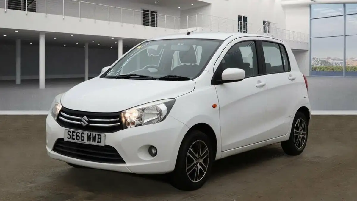 2017-suzuki-celerio-10-sz4-ags-big-7