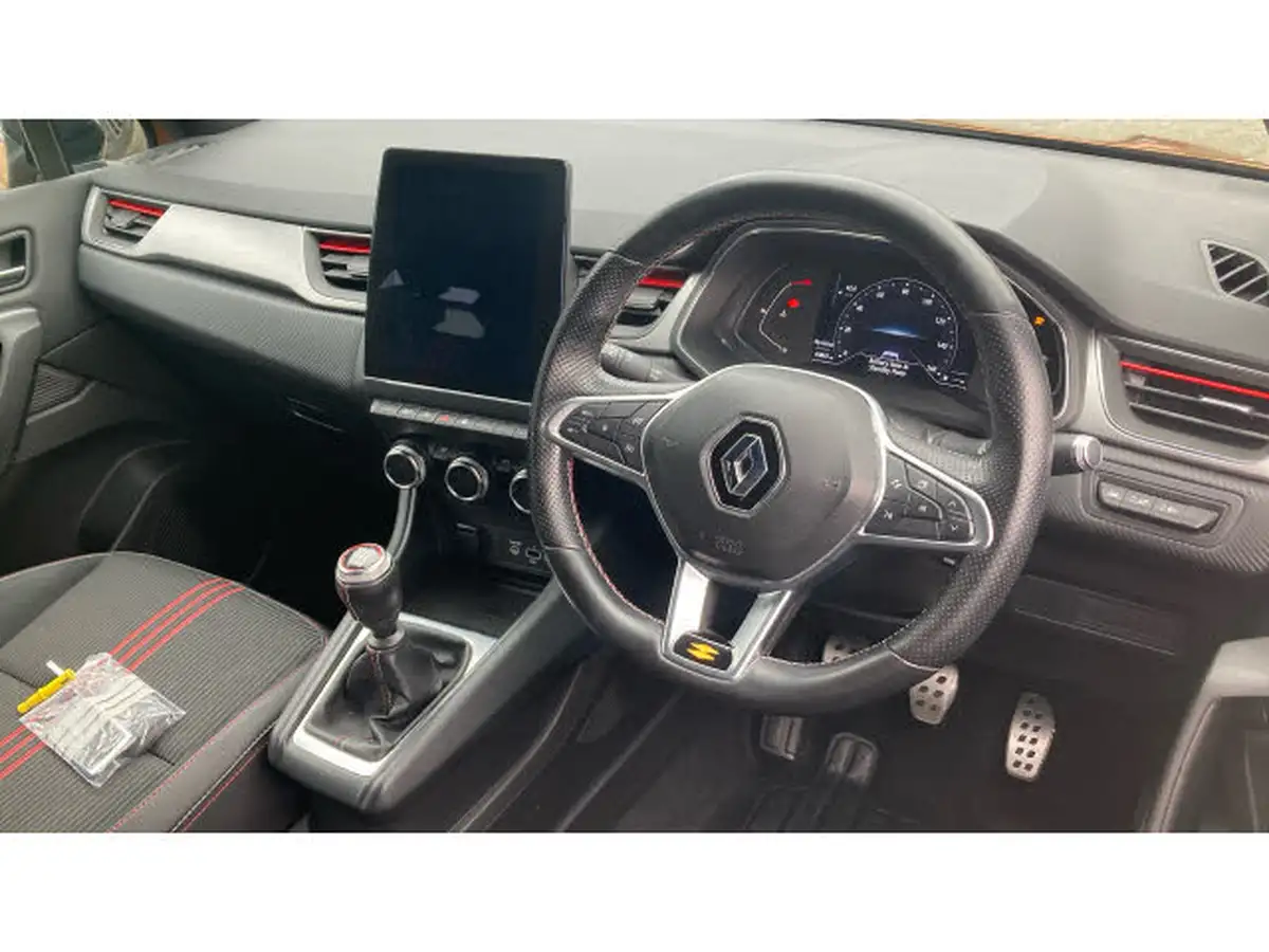 2021-renault-captur-13-tce-rs-line-big-10