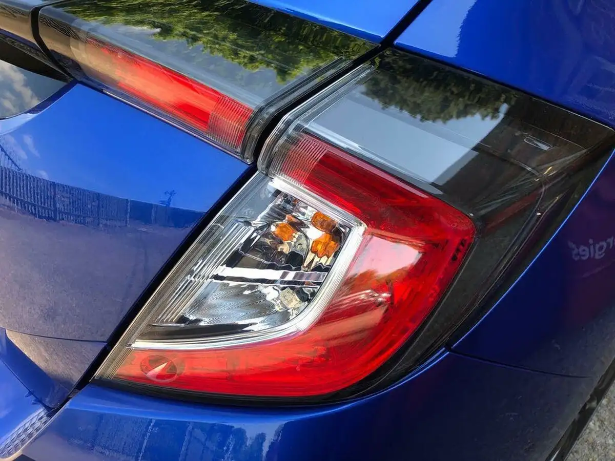 2021-honda-civic-10-vtec-turbo-sr-hatchback-5d-big-18