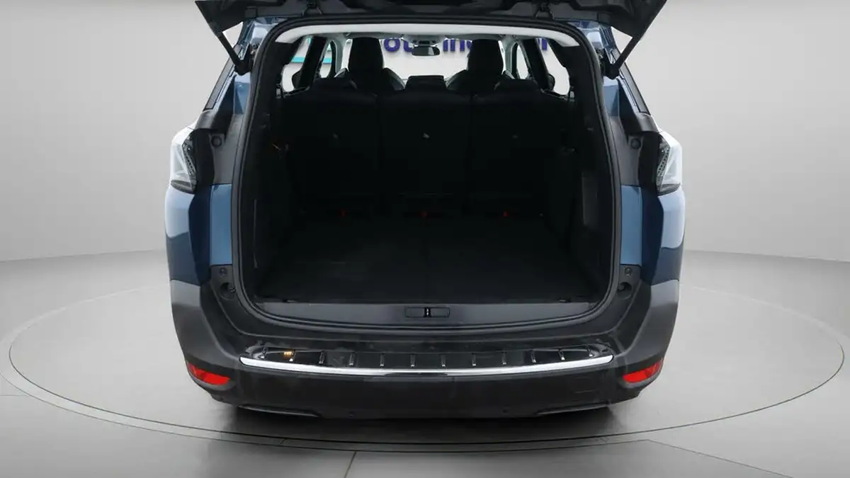2021-peugeot-5008-suv-15-bluehdi-allure-premium-big-17
