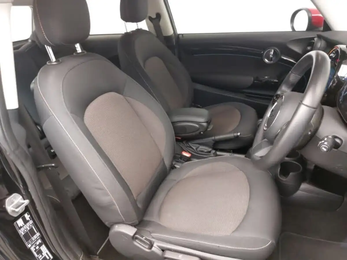 2023-mini-cooper-15-cooper-classic-premium-manual-hatchback-3d-big-10