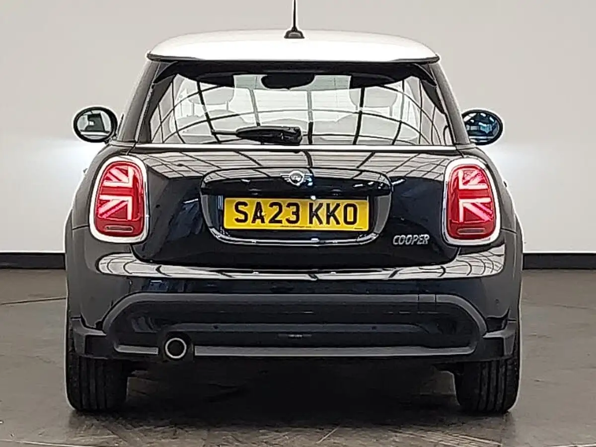 2023-mini-cooper-15-cooper-classic-premium-manual-hatchback-3d-big-14