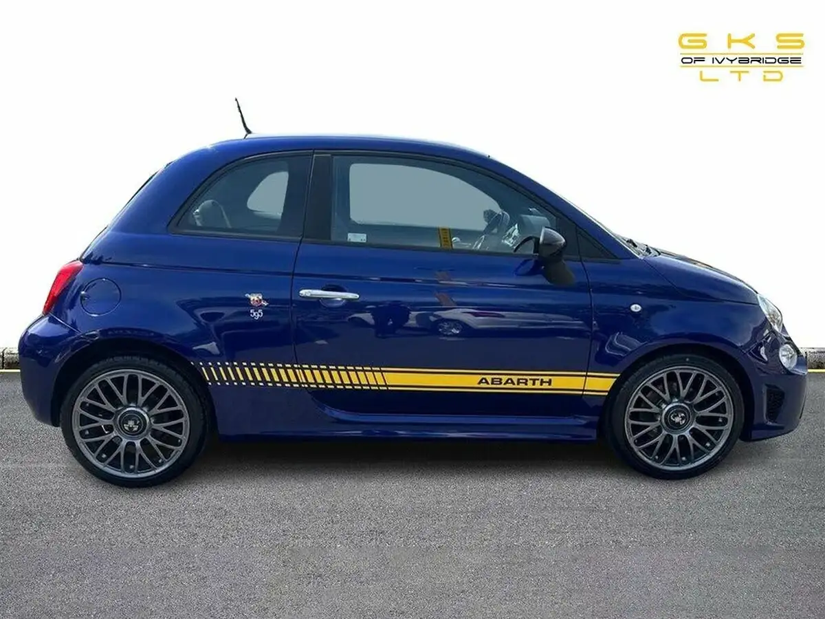 2018-abarth-595-14-tjet-big-11