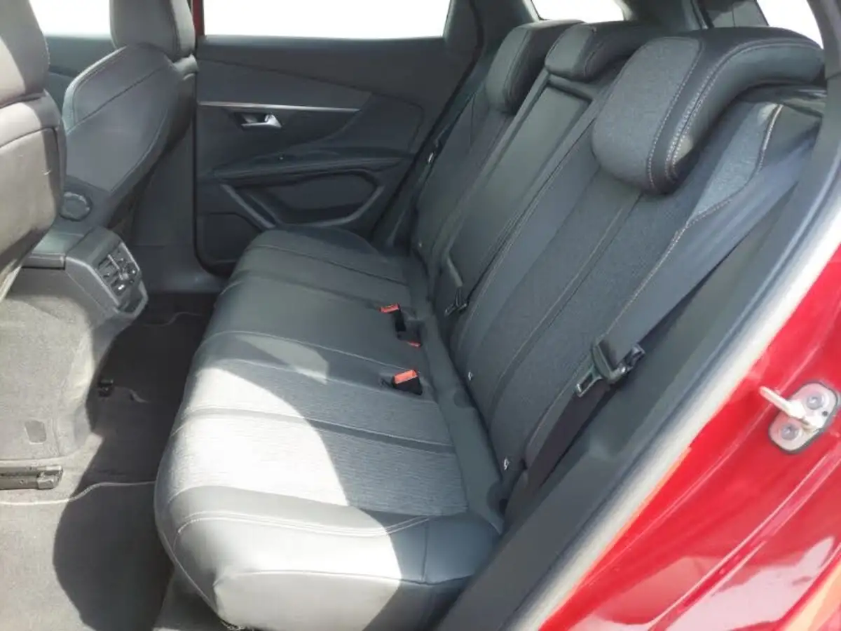 2018-peugeot-3008-suv-12-puretech-gt-line-big-5