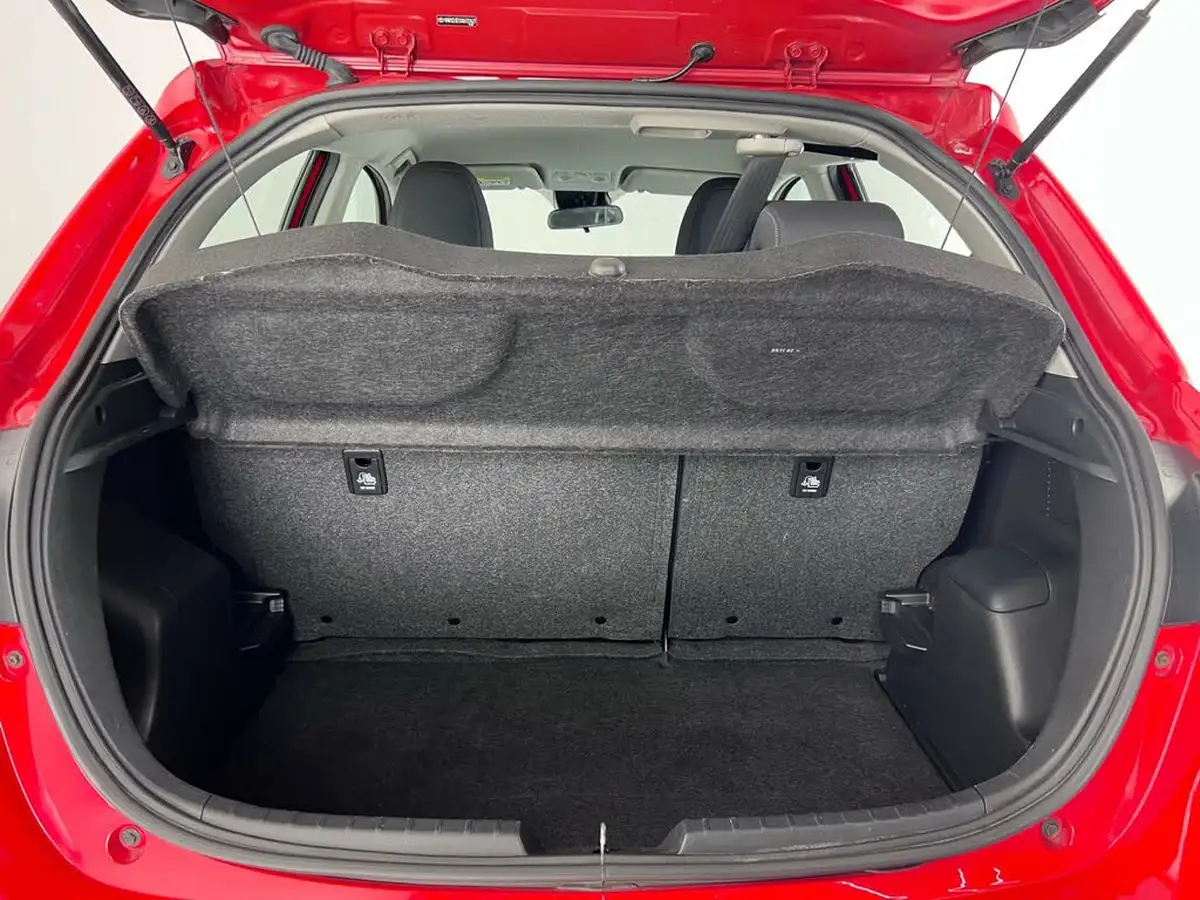2019-toyota-yaris-15-vvt-i-icon-tech-98bhp-hybrid-1497cc-e-cvt-big-9