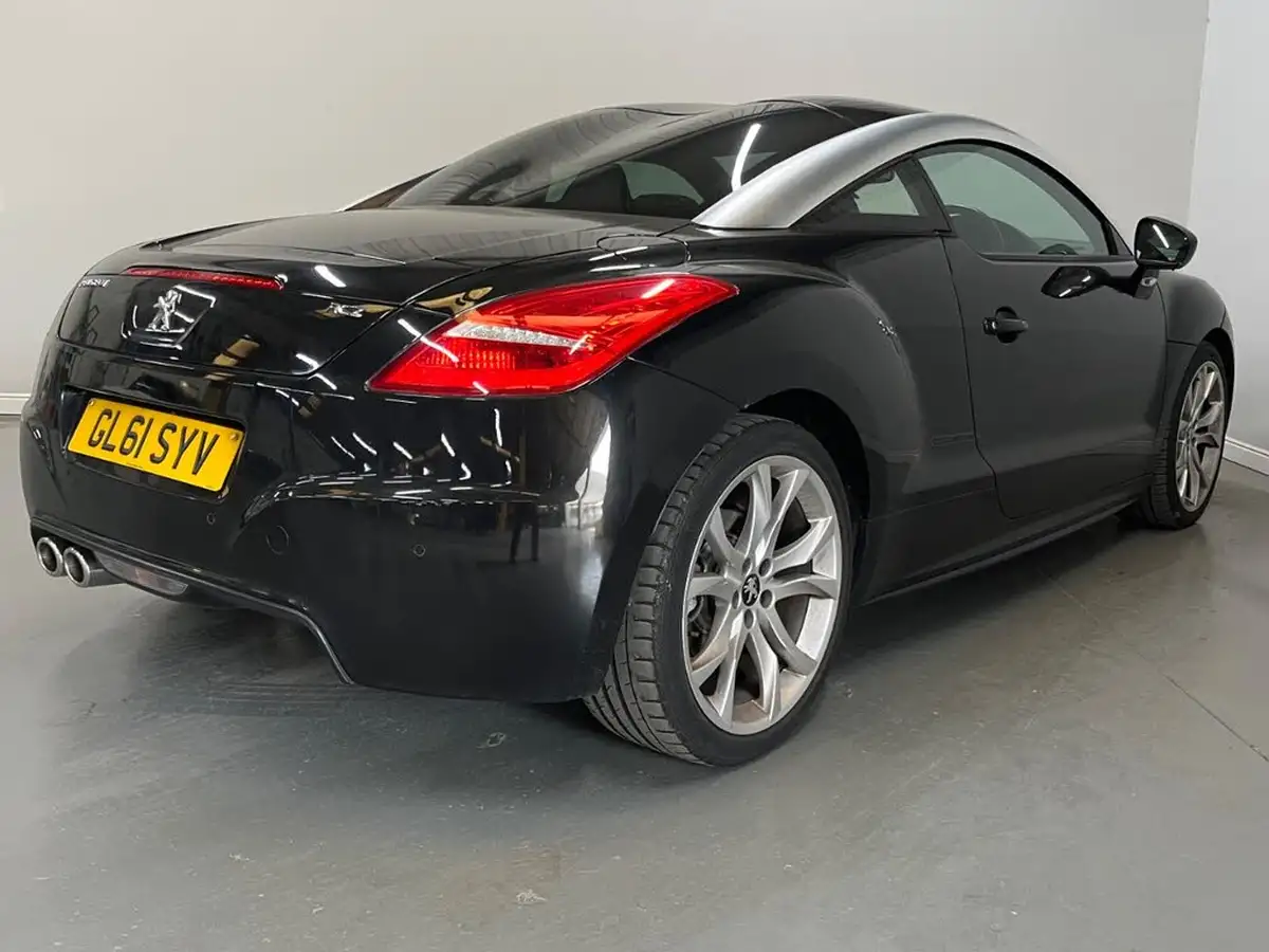 2012-peugeot-rcz-20td-gt-big-3